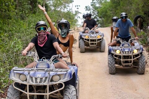 Aventura en ATV por la Selva Salvaje con Cenote y Santuario de Monos