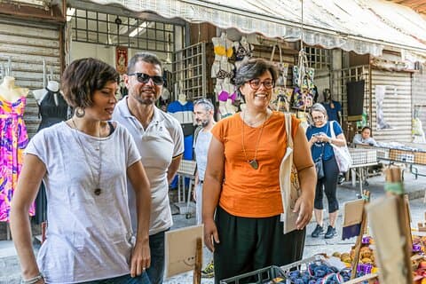 Private market tour and cooking class with lunch or dinner in Pompei