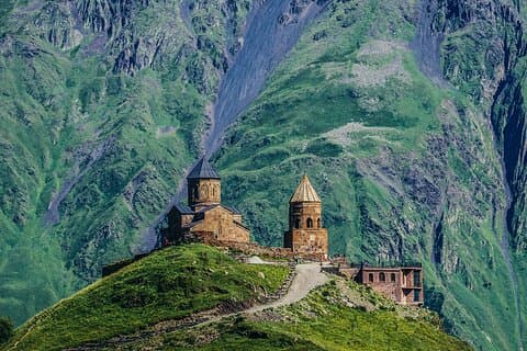 Heldagstur från Tbilisi till Kazbegi Gergeti Trinity Church