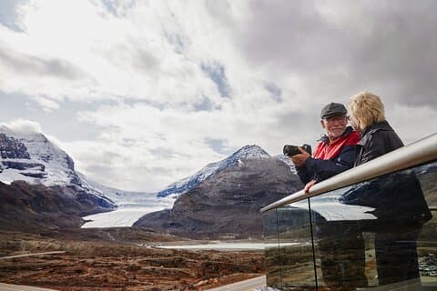 Excursão de 2 dias em grupo pequeno Icefield Lake Louise and Moraine