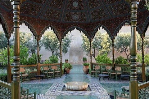Marrakech Ben Youssef Geheime Tuin en Souks Wandeltocht