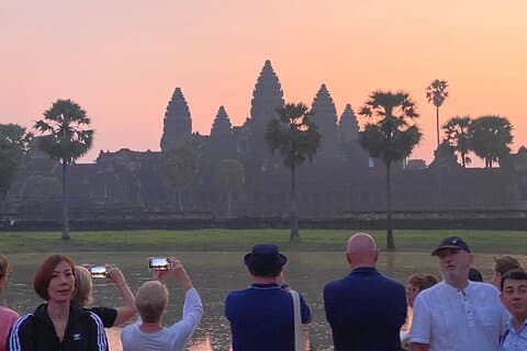 Angkor Wat Sunrise Gedeelde Tour met gids en bus