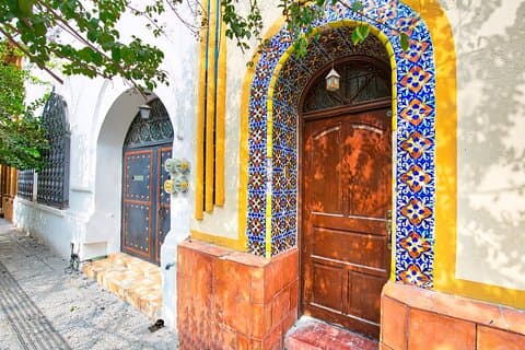 Majestic Walking Private Tour in Monterrey with Historic Sights