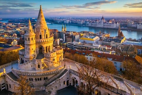 Private Day Trip to Budapest from Vienna with Local Guide