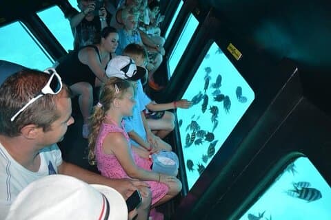 El Gouna Semi Submarine Sea Trip 2 timmar från Abu Tig Marina