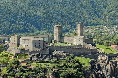 Privat transfer från Zürich till Lugano, 2h stopp i Bellinzona