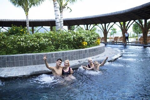 Nha Trang Island Adventure Snorkeling, BBQ Feast et bain de boue