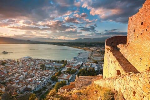 Transfer privato di lusso da Atene a Nauplia: viaggia con stile