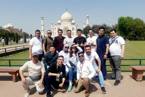De Delhi: Excursion privée d'une journée au lever du soleil au Taj Mahal avec transferts