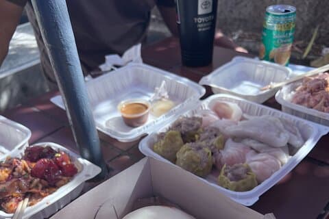 We Go Eat : Secret Aloha Bites Tour