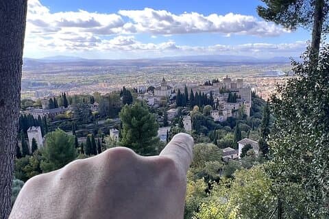 Løbetur i Granada og Alhambra omgivelser