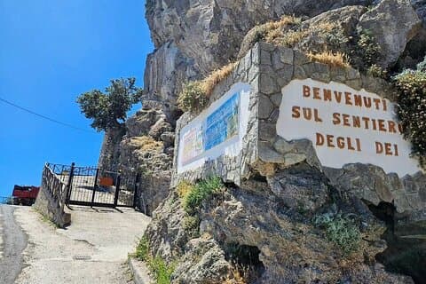 På vej til gudernes vej: Seværdigheder i Amalfi Coast Trek