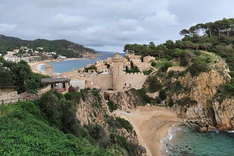 Girona en Costa Brava Scenic 10 uur durende tocht vanuit Barcelona