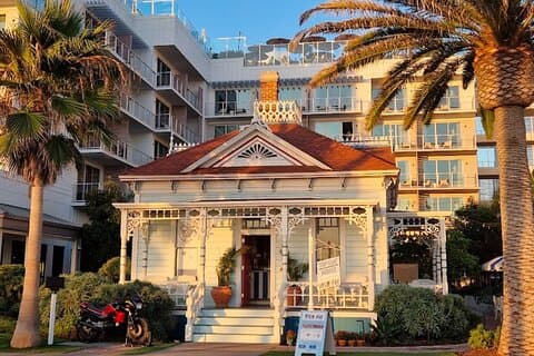 San Diego Tour, Top Gun Bar, Miramar, Charlies House & More