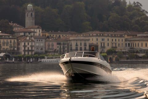 Excursion d'une journée en bateau privé au lac de Côme