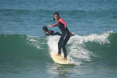 Fra Agadir: Taghazout Surf lektion med frokost og transfer