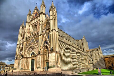 Mystic Orvieto and the dying City " Civita di Bagnoregio": Teverina tour