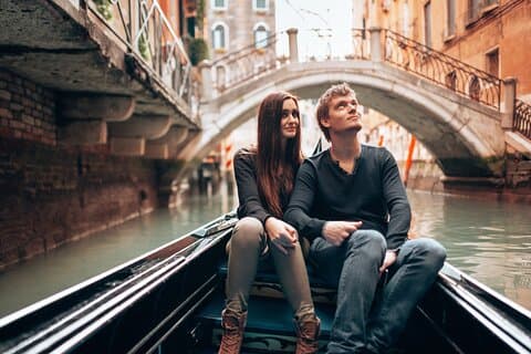Privat fotografering på personlig gondol i Venedig