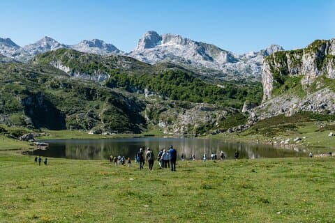 Excursie naar de meren en Covadonga vanuit Cangas de Onís