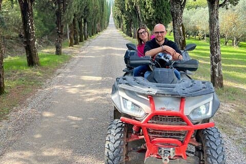 Emozionante tour in ATV nella campagna toscana
