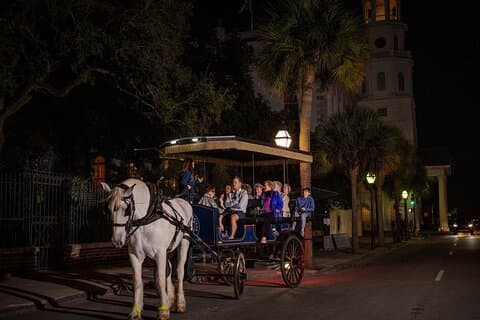 Tour serale a cavallo e in carrozza di Charleston
