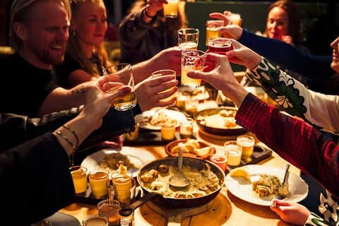 Reykjavík All In One Food Tour - Essen, Trinken & Erkunden mit Einheimischen