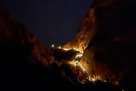 アンテロープ・キャニオンを巡るリガイ・シ・アニイ星空観察ナイトツアー