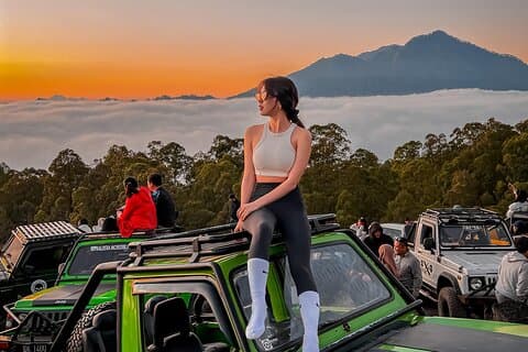 Viaggio in jeep all'alba di Mount Batur
