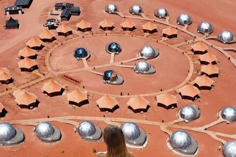 Tour guidato privato di 2 giorni a Wadi Rum