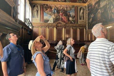 Tour nocturno al Palacio Ducal Semiprivado - Grupo de Máx. 6 Personas