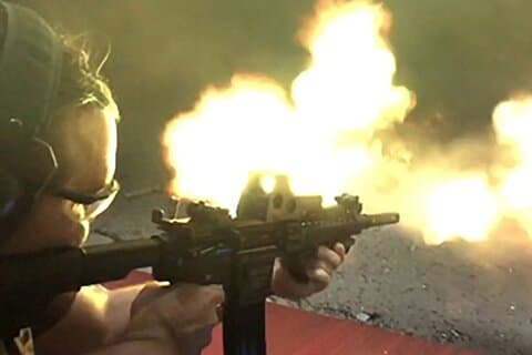 Den ultimative 4 pistol skydning oplevelse i Las Vegas