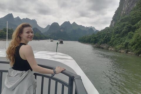 プライベートツアー：Li River CruiseとYangshuo
