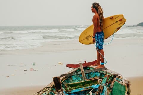Surf no Vietnã com um local!