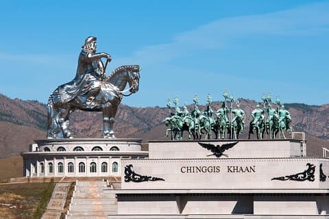 Excursion d'une journée au parc national privé Terelj et à la statue de Chinggis Khan