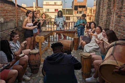 Leer Afro-Colombiaanse cultuur Marimba-les