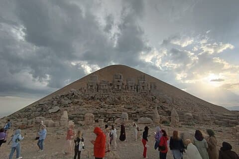 Tour giornaliero del Monte Nemrut con volo da Istanbul