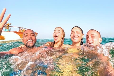 Tour de barco da Ilha Capri a partir de Sorrento com grupo pequeno de snorkeling