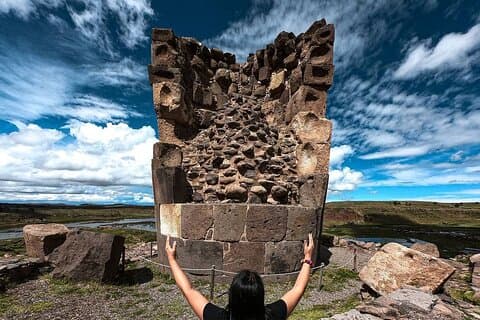 4h Tour to Sillustani Inca Tombs from Puno