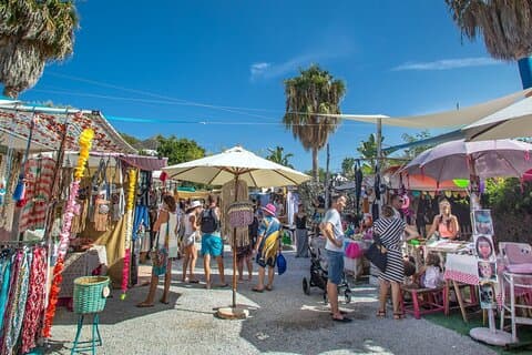 Tour Can Marca, Mercadillo Hippie de Las Dalias y Benirrás