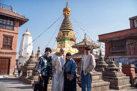 Utforska Katmandu Top 4 UNESCO Heritage Sites Tour på en dag.
