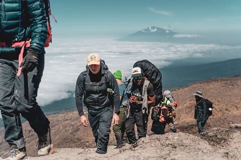 Tour privato di 2 giorni MT Kilimangiaro VIA Marangu Route