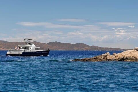 Milos Private Half Day Cruise around Milos