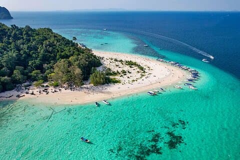 Phi Phi Islands Adventure Day Trip med Seaview Lunch