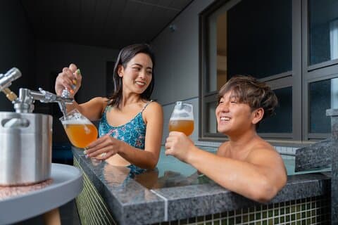 Yudanaka Onsen Experience with Craft Beer near Monkey Park