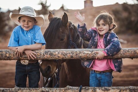 Passeggiata a cavallo occidentale di 1 ora