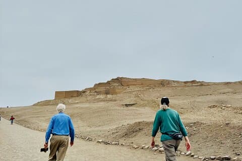 Erkunden Sie das Pachacamac-Heiligtum und seine Pyramiden