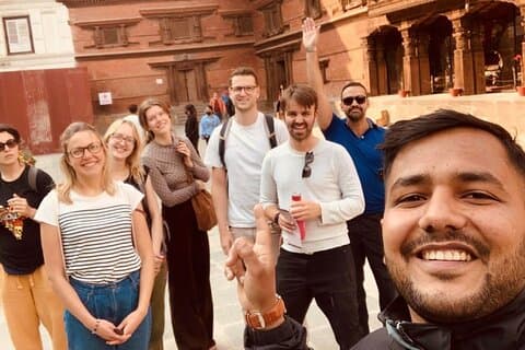 Explorar o legado de Dakshinkali, Pharping e Patan Tour