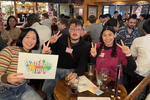 Møt lokale og japansktalende opplevelse på British Pub Osaka