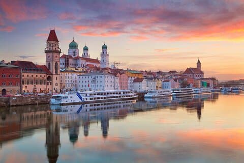 Privat transfer från Prag till Passau, 2h av Sightseeing stop