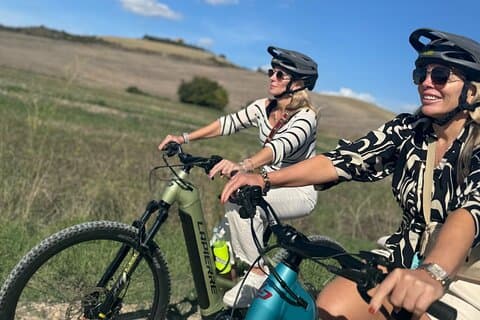 PRIVATE Hero E-Bike Experience - Cortona and Montepulciano Valley